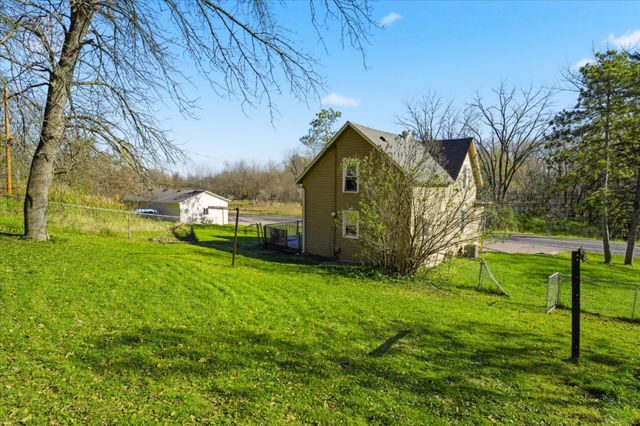 700 Main Street W, Carver, MN 55315