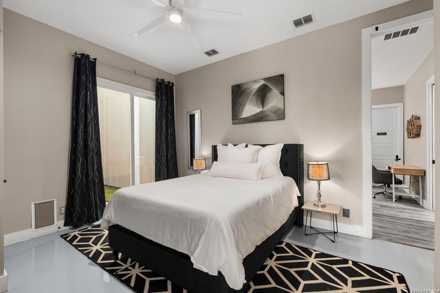 327 JACKSON ST, San Antonio, TX 78212