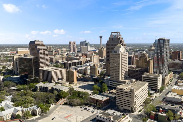 327 JACKSON ST, San Antonio, TX 78212