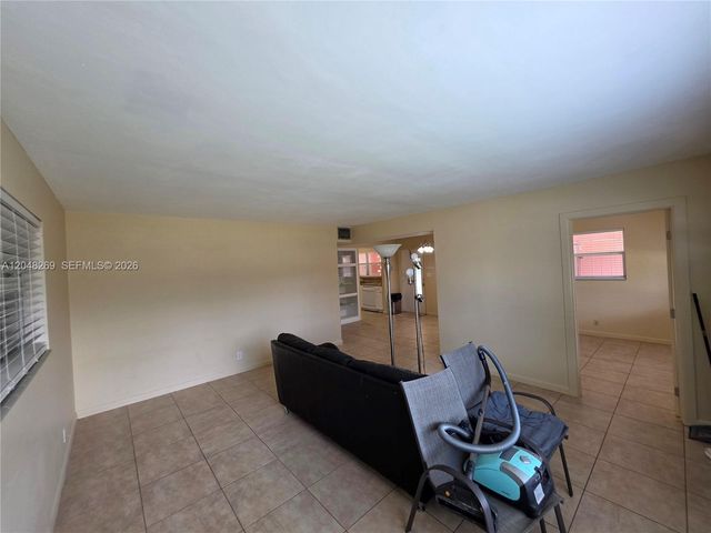 6130 Funston St N, Hollywood, FL 33023