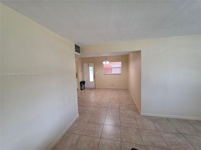 6130 Funston St N, Hollywood, FL 33023