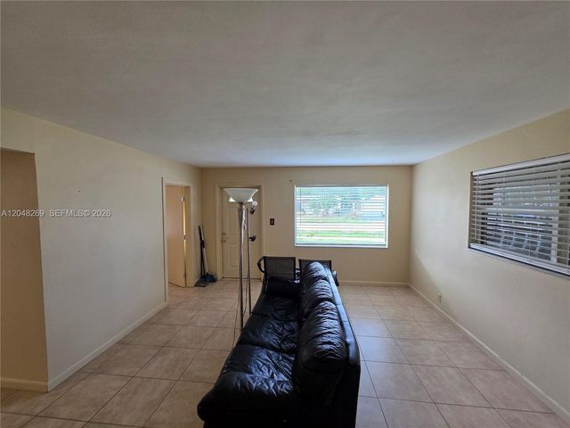 6130 Funston St N, Hollywood, FL 33023
