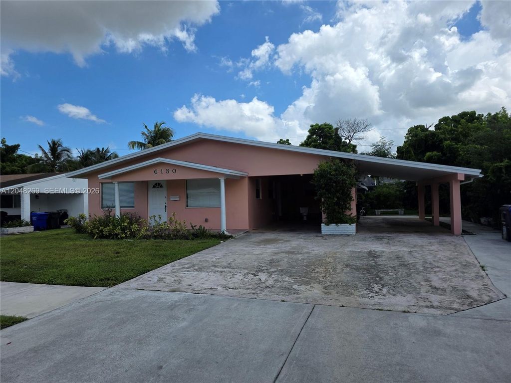 6130 Funston St N, Hollywood, FL 33023