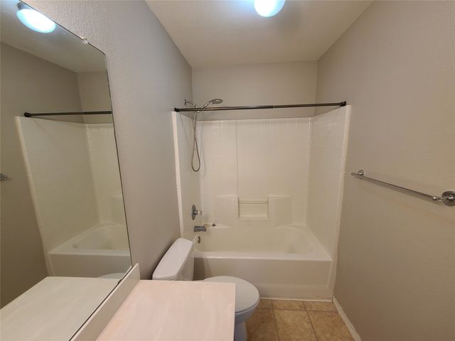 1101 Hidden Glade Drive, Mansfield, TX 76063