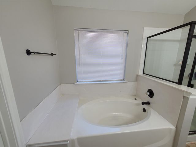 1101 Hidden Glade Drive, Mansfield, TX 76063