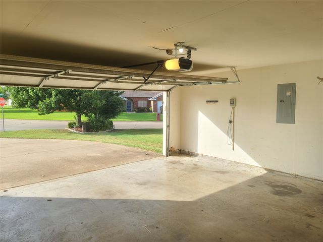 1101 Hidden Glade Drive, Mansfield, TX 76063