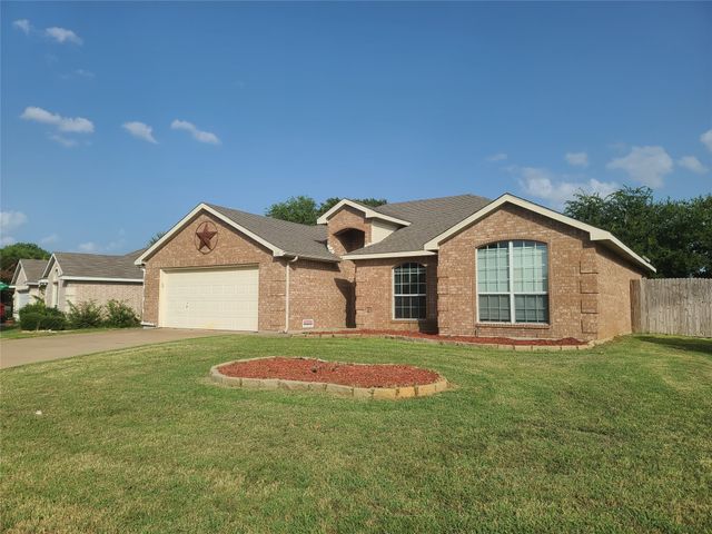 1101 Hidden Glade Drive, Mansfield, TX 76063