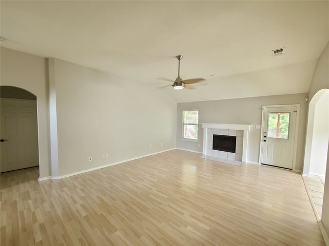 1101 Hidden Glade Drive, Mansfield, TX 76063