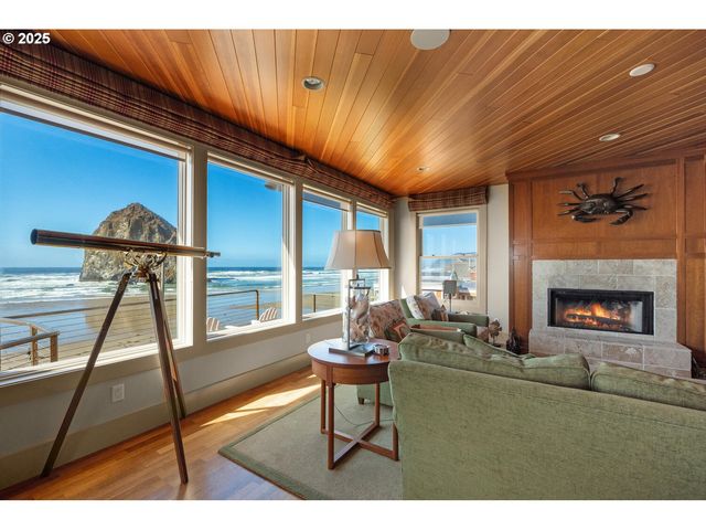 1880 PACIFIC St, Cannon Beach, OR 97110