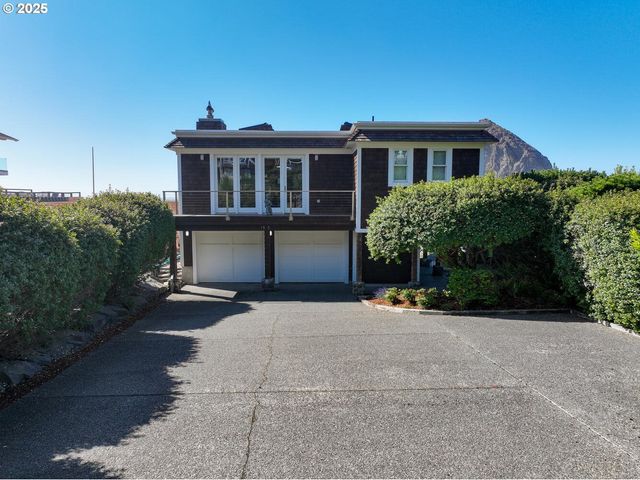 1880 PACIFIC St, Cannon Beach, OR 97110