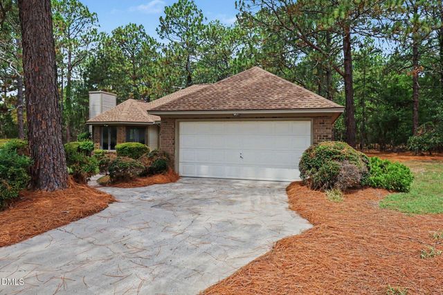 108 Pinnacle Court, Seven Lakes, NC 27376