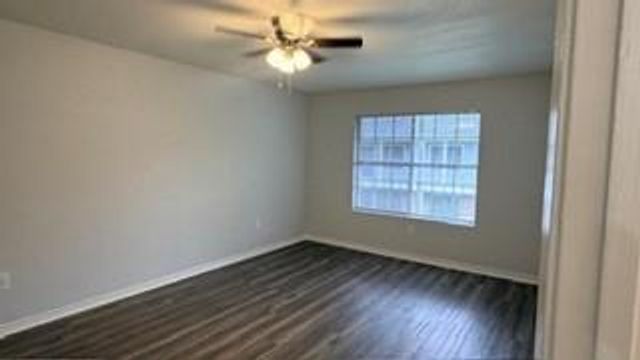 2101 Mustang Road, Alvin, TX 77511