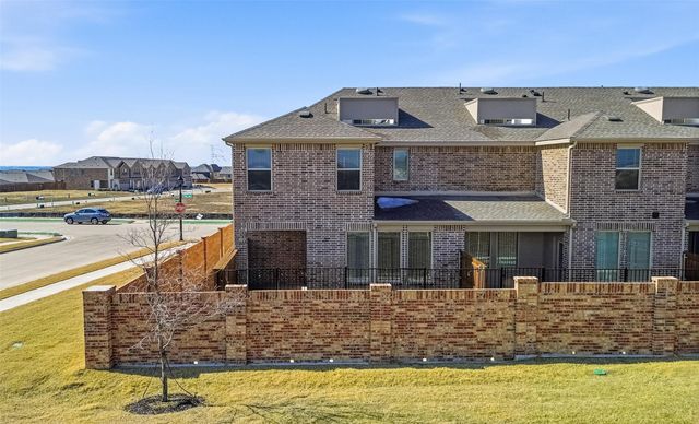 732 Thorn Creek Drive, Anna, TX 75409