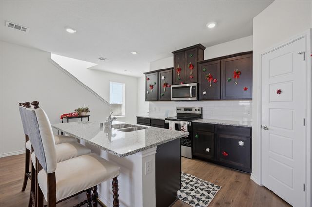 732 Thorn Creek Drive, Anna, TX 75409