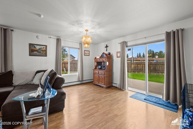 1020 Bentree Circle, Anchorage, AK 99504