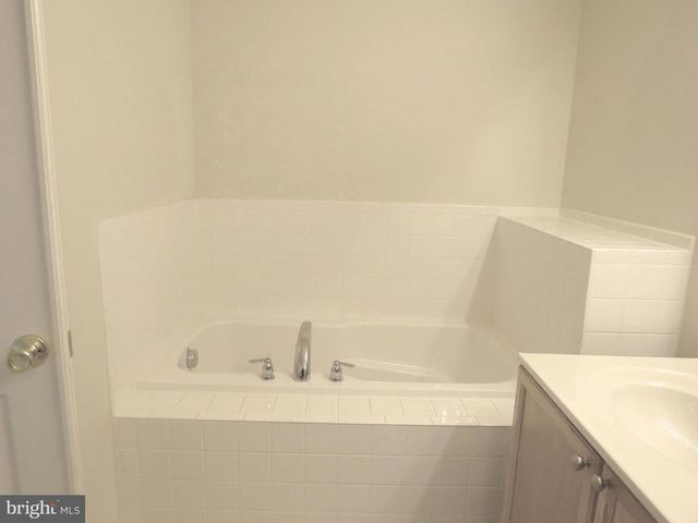 46 DESERT ROSE WAY, Martinsburg, WV 25404