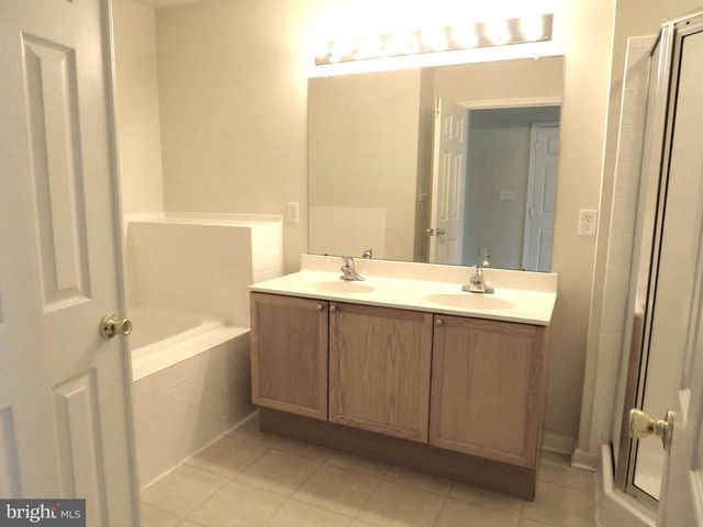 46 DESERT ROSE WAY, Martinsburg, WV 25404