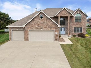 4213 NE Kennesaw Ridge, Lee's Summit, MO 64064