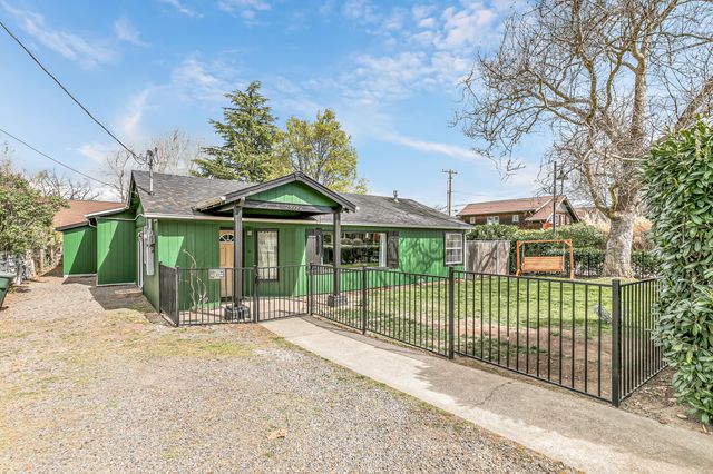 2999 Diane Street, Ashland, OR 97520