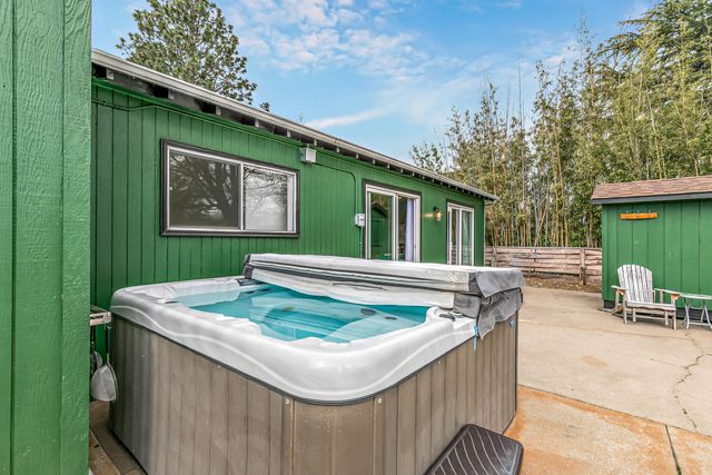 2999 Diane Street, Ashland, OR 97520