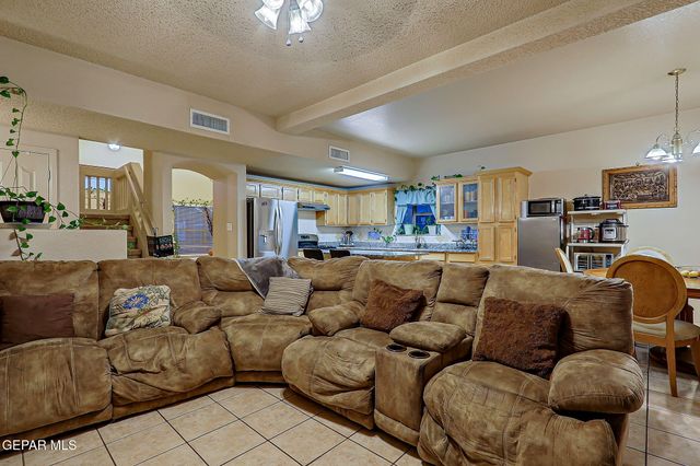 405 Santorini Court, Socorro, TX 79927