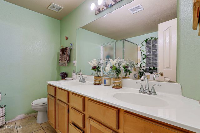 405 Santorini Court, Socorro, TX 79927