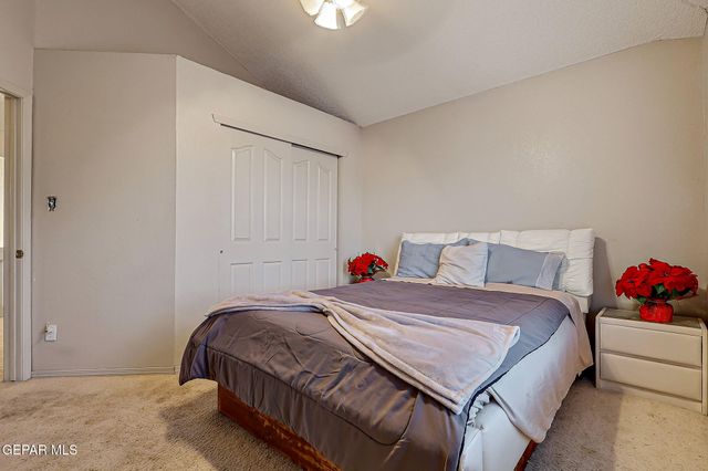 405 Santorini Court, Socorro, TX 79927