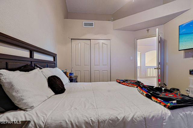 405 Santorini Court, Socorro, TX 79927