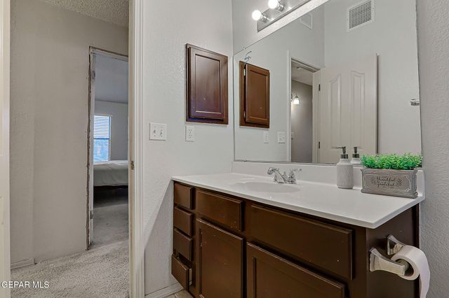 405 Santorini Court, Socorro, TX 79927