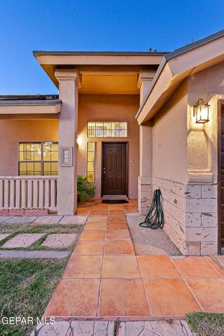 405 Santorini Court, Socorro, TX 79927