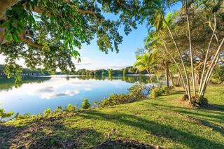 9000 School House Rd, Coral Gables, FL 33156