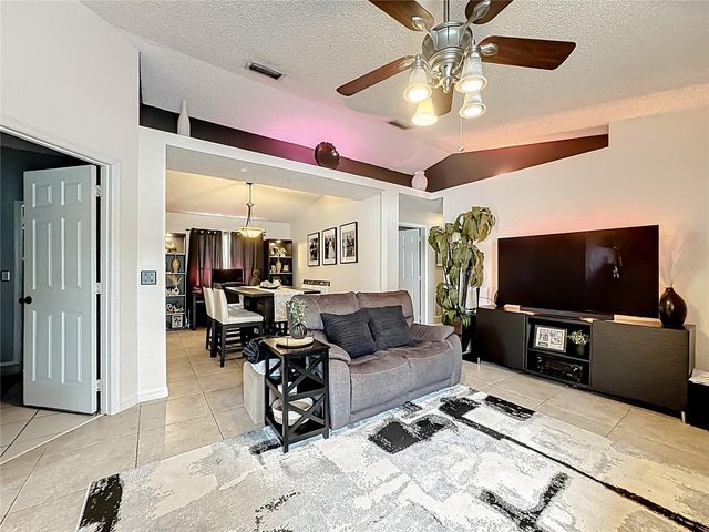 901 BELLA VISTA WAY, Orlando, FL 32825