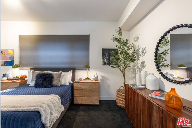 6001 Carlton Way 201, Los Angeles, CA 90028