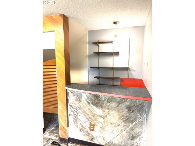 815 Nw BATTAGLIA Ave, Gresham, OR 97030