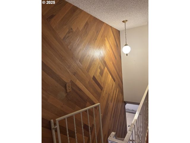 815 Nw BATTAGLIA Ave, Gresham, OR 97030