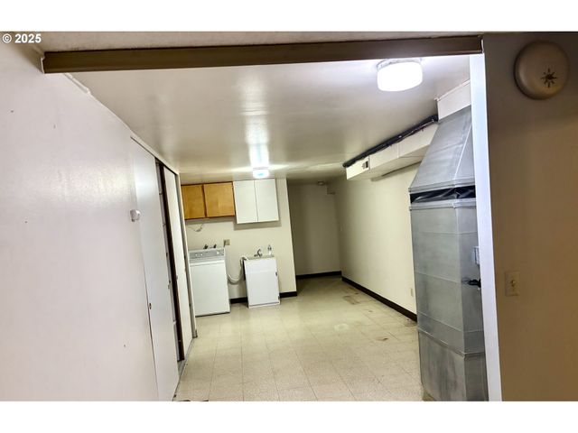 815 Nw BATTAGLIA Ave, Gresham, OR 97030