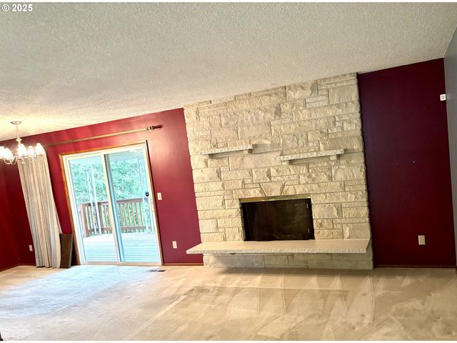 815 Nw BATTAGLIA Ave, Gresham, OR 97030