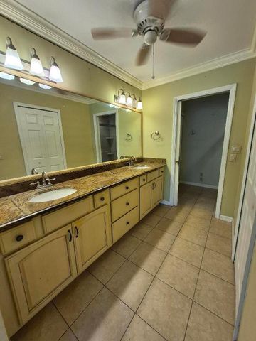 1459 Captains Walk 31 A, Fort Pierce, FL 34950