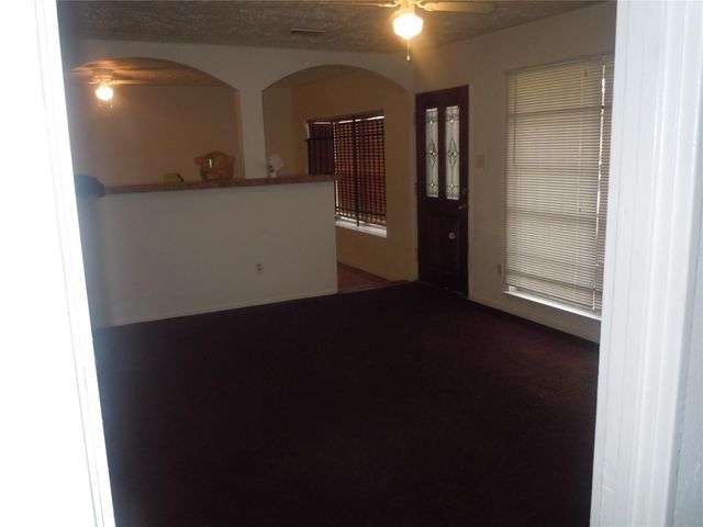 5422 Thrush Drive, Houston, TX 77033