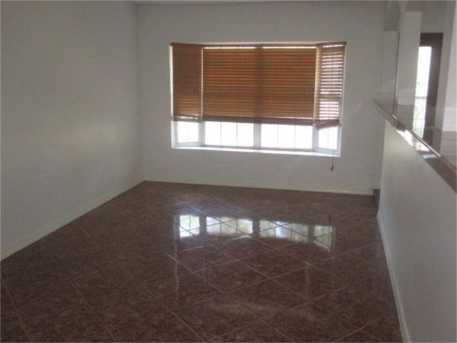 5422 Thrush Drive, Houston, TX 77033