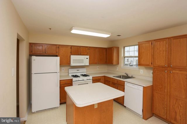 1913 PAWLET DR, Crofton, MD 21114