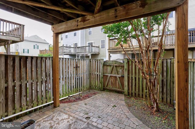 1913 PAWLET DR, Crofton, MD 21114