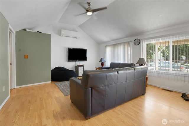 3009 D Street SE, Auburn, WA 98002
