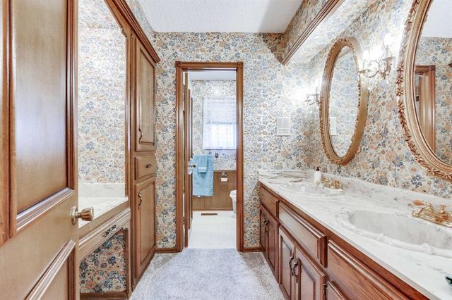 600 SW 103rd Street, Oklahoma City, OK 73139