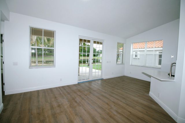 853 SAND CREEK Circle, Weston, FL 33327