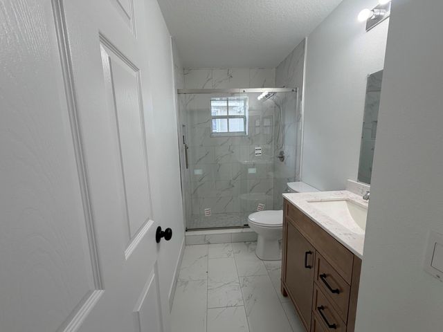 853 SAND CREEK Circle, Weston, FL 33327