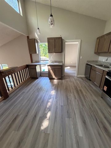 3211 Keller St Street, Bacliff, TX 77518