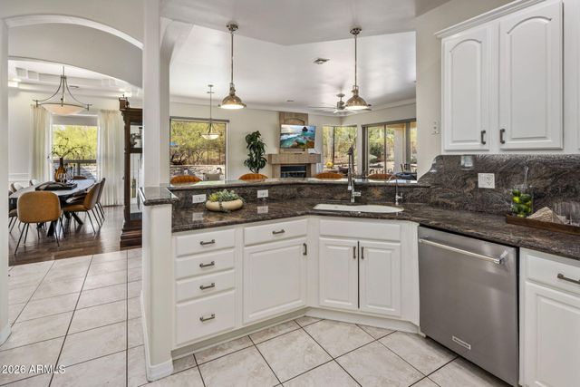 34611 N SUNSET Trail, Carefree, AZ 85377