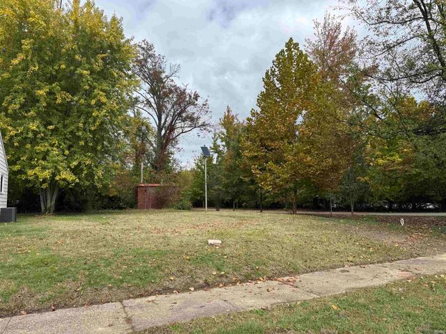 1152 E Chandler Avenue, Evansville, IN 47714