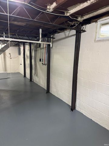 1152 E Chandler Avenue, Evansville, IN 47714